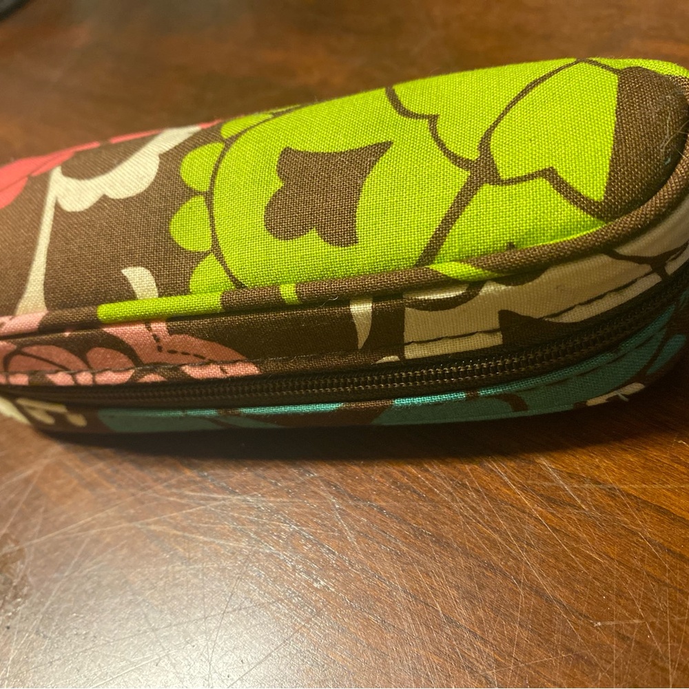 Vera Bradley Glasses and matching Case - Pink, Green, Brown - Picture 3 of 6